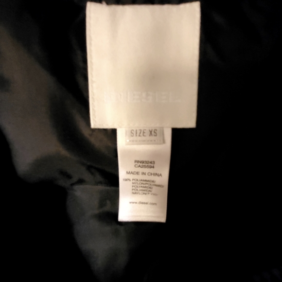 Women's Diesel Puffer Jacket - Picture 3 of 3